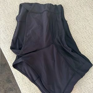 Lululemon shorts size 4